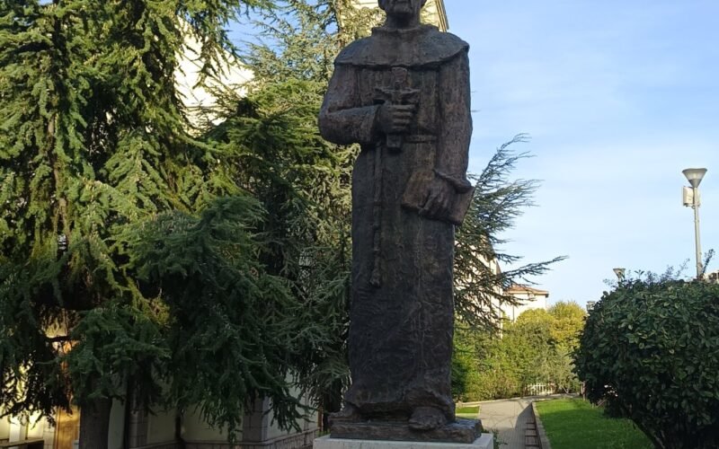 Spomenik fra Lovri Šitoviću